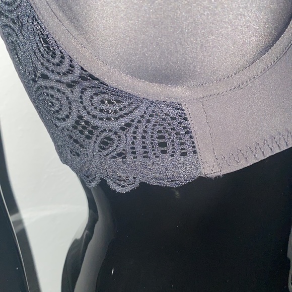 H&M Black Hook Front Lace Accented Underwire Push Up Bra in 34C - Picture 5 of 9